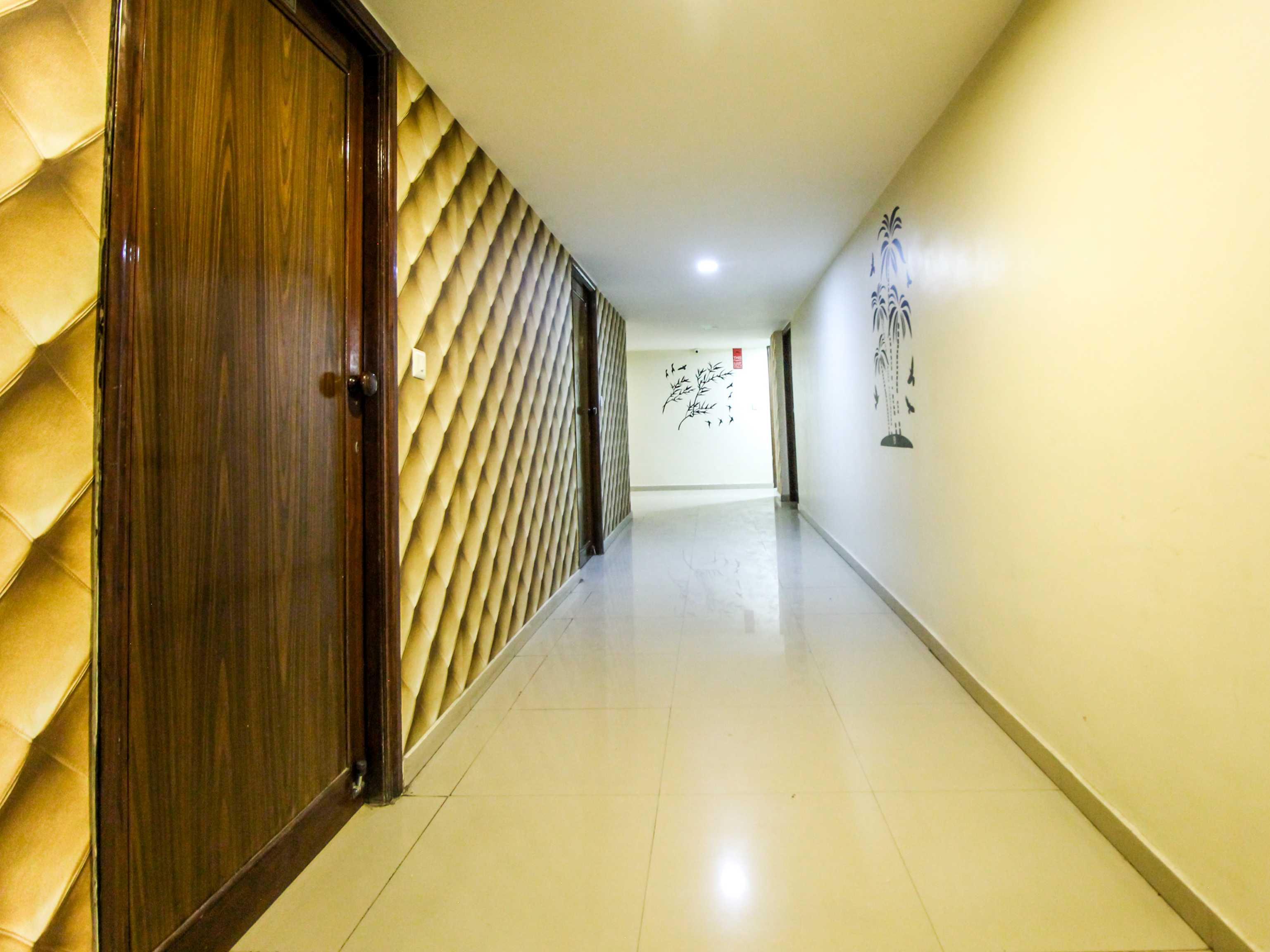 Hotel Seven Ahmedabad Exteriör bild
